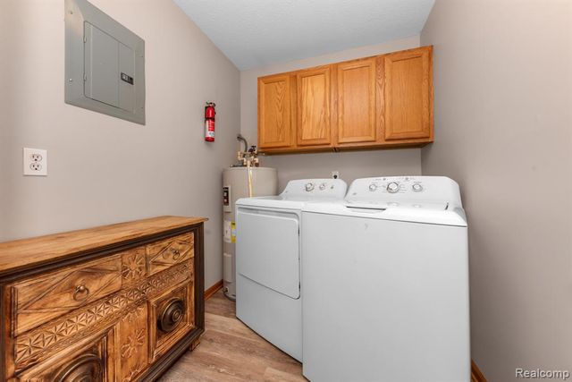 9624 Sawgrass Court, Belleville, MI 48111