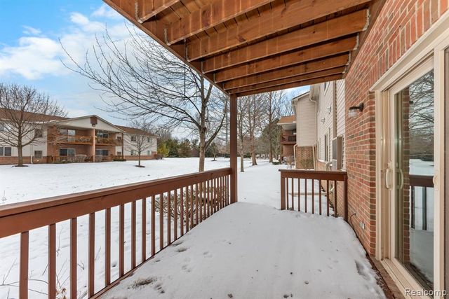 9624 Sawgrass Court, Belleville, MI 48111