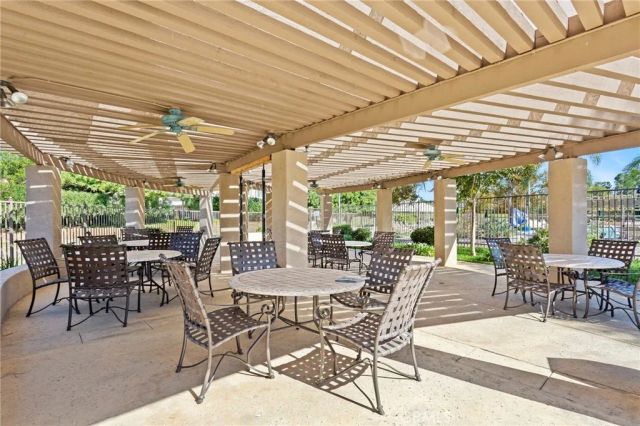 40492 Via Amapola, Murrieta, CA 92562