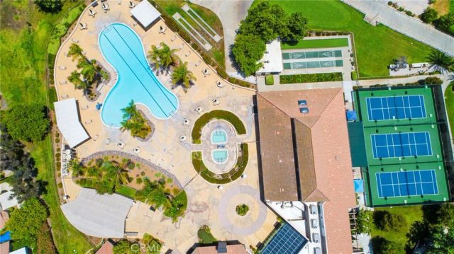 40492 Via Amapola, Murrieta, CA 92562