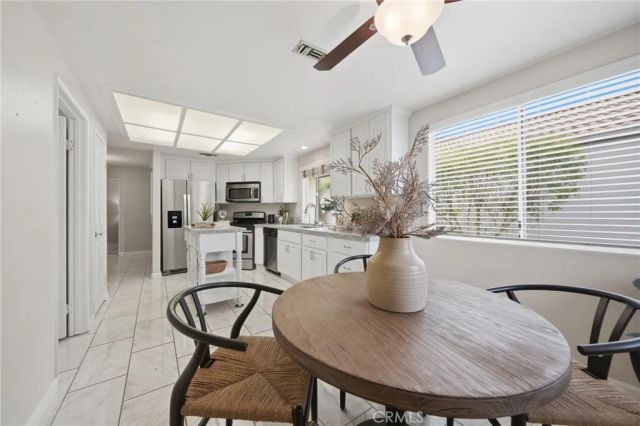40492 Via Amapola, Murrieta, CA 92562