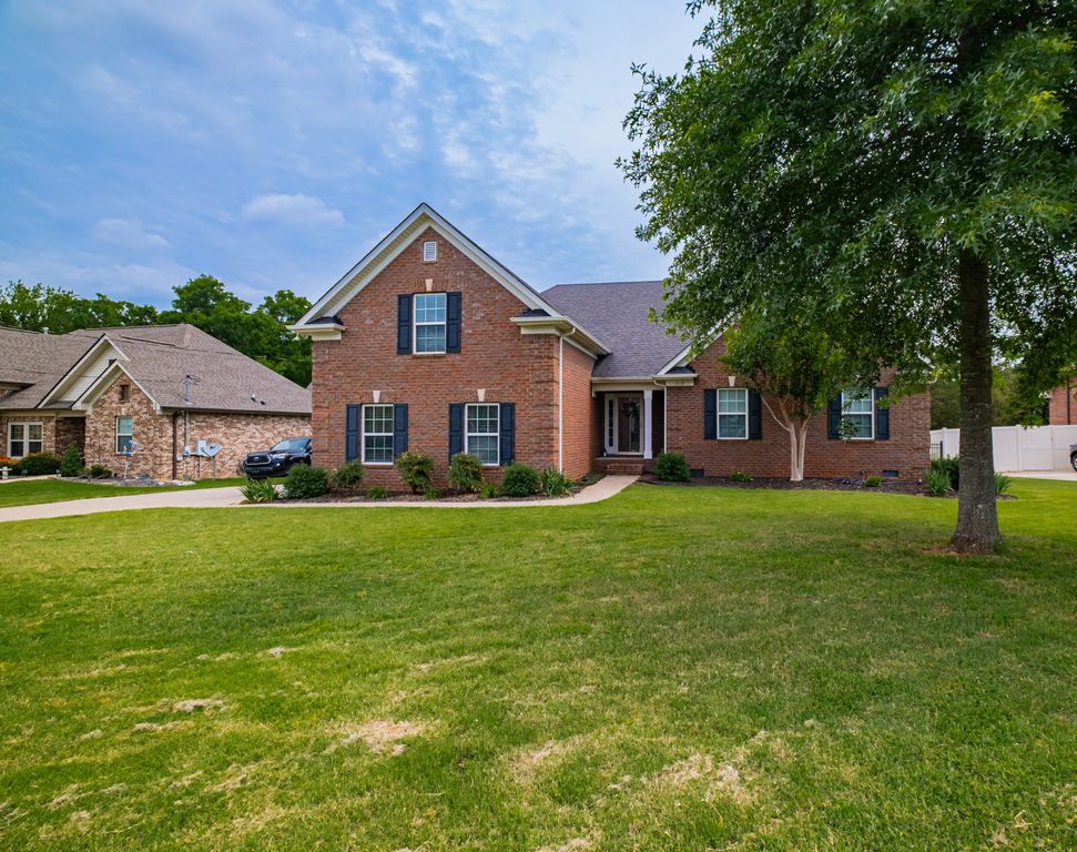 610 Virginia Belle Dr, Smyrna, TN 37167
