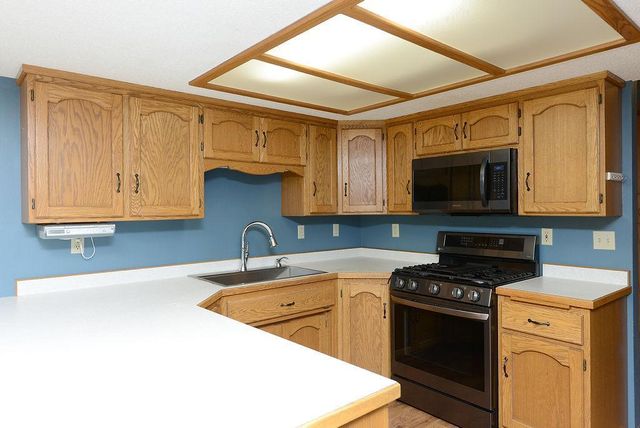 3210 15th Avenue S, Fargo, ND 58103