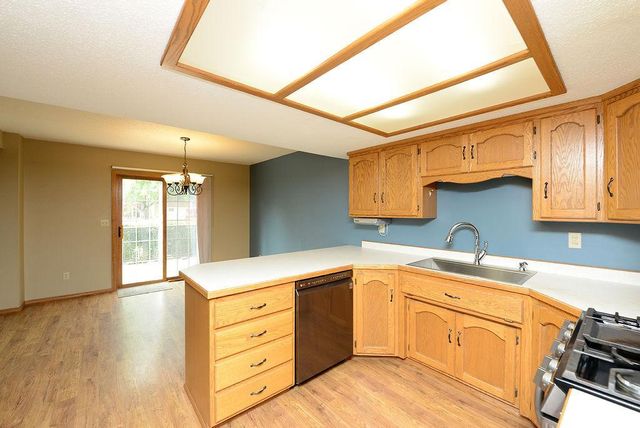 3210 15th Avenue S, Fargo, ND 58103