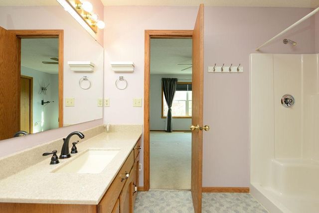 3210 15th Avenue S, Fargo, ND 58103