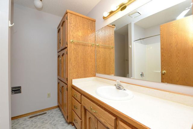 3210 15th Avenue S, Fargo, ND 58103