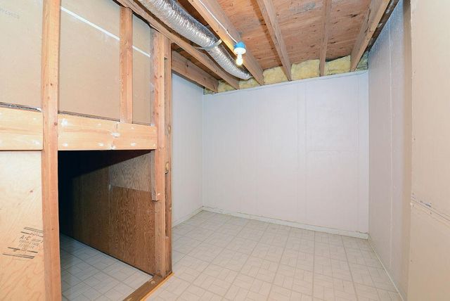 3210 15th Avenue S, Fargo, ND 58103