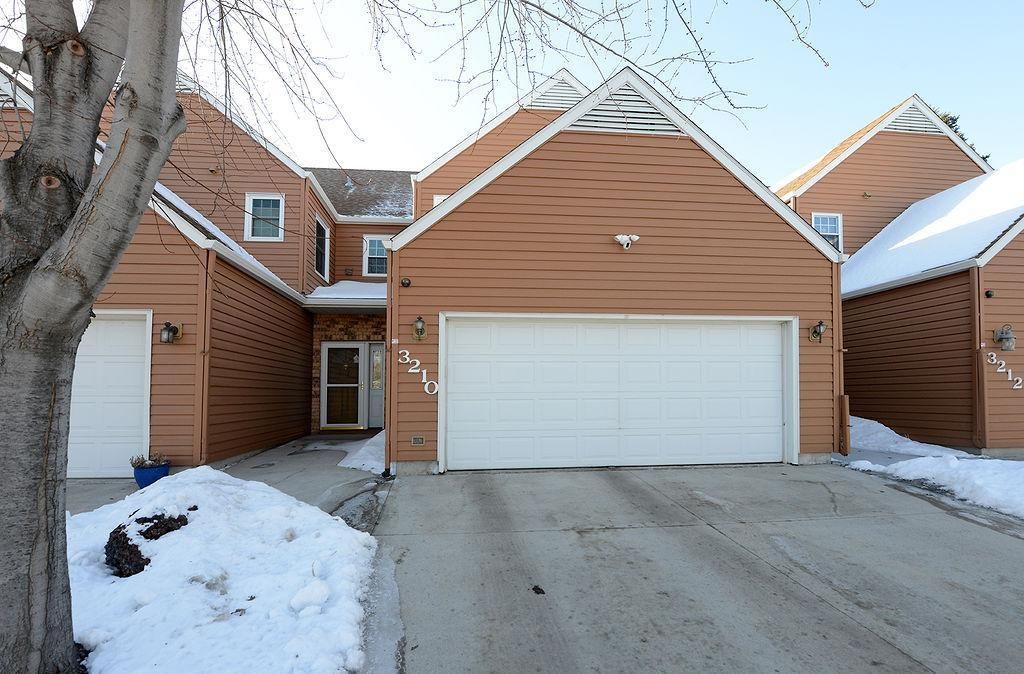 3210 15th Avenue S, Fargo, ND 58103