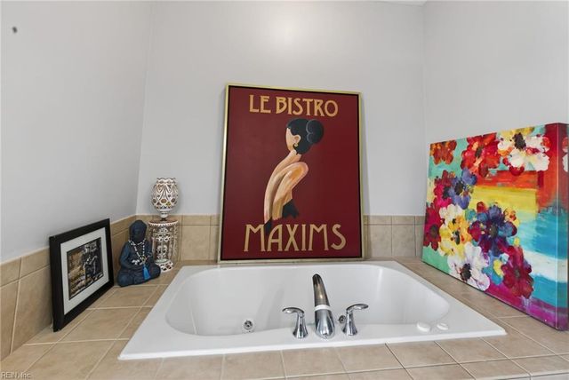 8333 N View BLVD, Norfolk, VA 23518