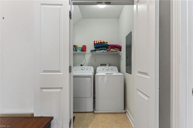 8333 N View BLVD, Norfolk, VA 23518