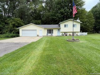 13496 N Lewis Road, Thetford Township, MI 48420