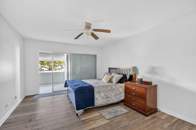 200 Waterway Drive S 104, Lantana, FL 33462