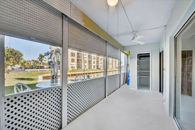 200 Waterway Drive S 104, Lantana, FL 33462