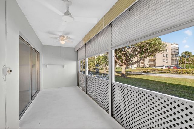 200 Waterway Drive S 104, Lantana, FL 33462