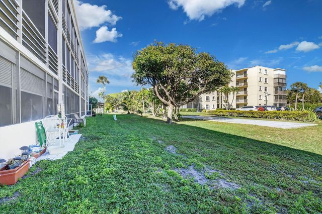 200 Waterway Drive S 104, Lantana, FL 33462