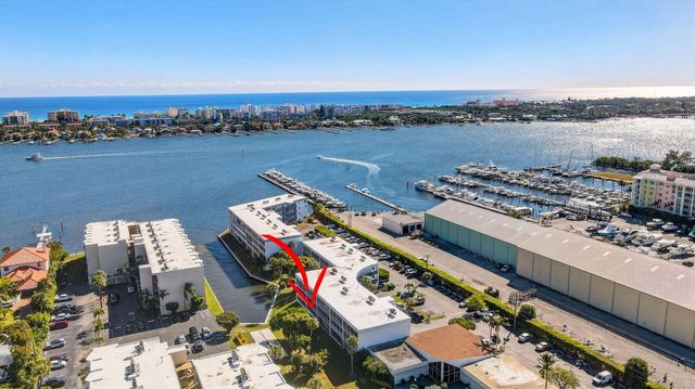 200 Waterway Drive S 104, Lantana, FL 33462