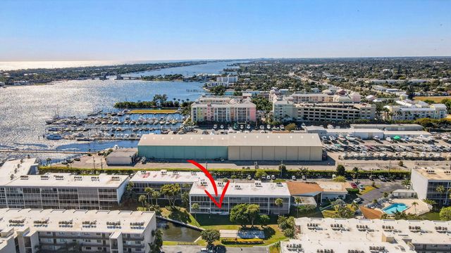 200 Waterway Drive S 104, Lantana, FL 33462