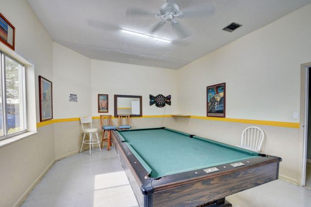 200 Waterway Drive S 104, Lantana, FL 33462