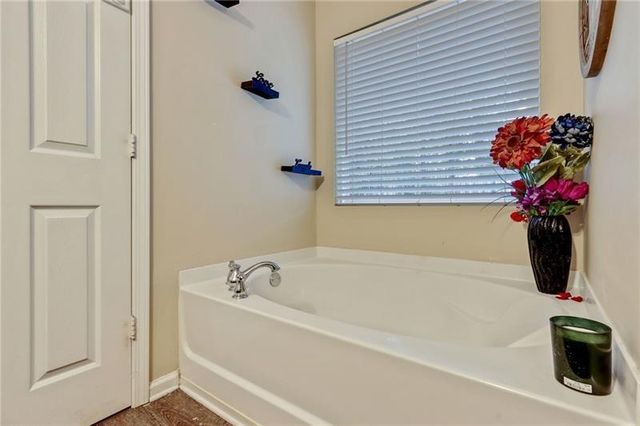 4048 Carlinswood Way, Stone Mountain, GA 30083