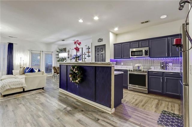 4048 Carlinswood Way, Stone Mountain, GA 30083