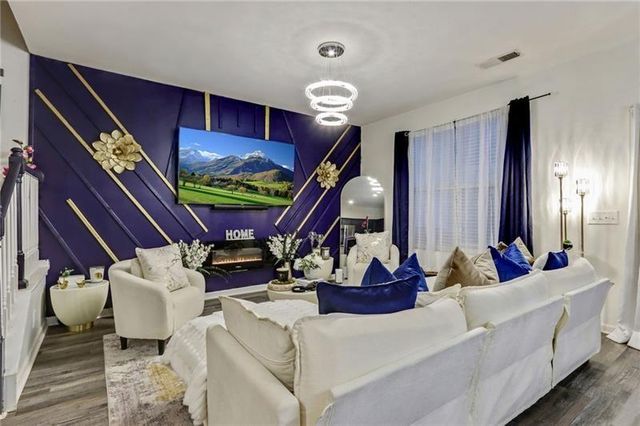 4048 Carlinswood Way, Stone Mountain, GA 30083