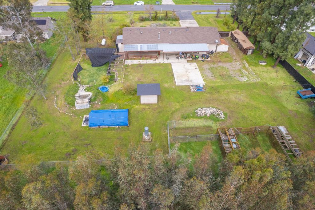 Image 29 of property listing at 25268 Avenue 18 1/2, Madera, CA 93638