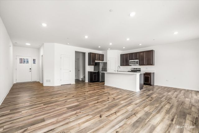 142 Henderson Street 142, Oswego, IL 60543