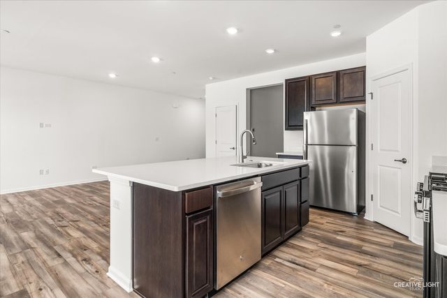 142 Henderson Street 142, Oswego, IL 60543