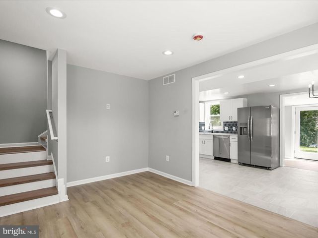 2917 E LEE AVE, Alexandria, VA 22306