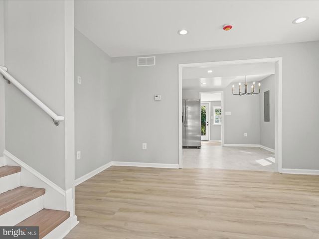 2917 E LEE AVE, Alexandria, VA 22306