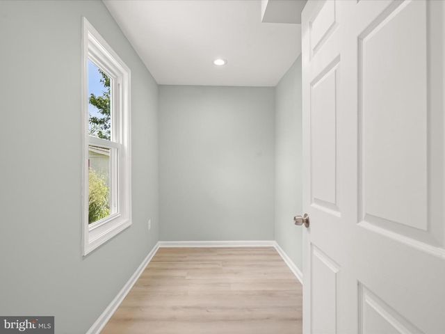 2917 E LEE AVE, Alexandria, VA 22306