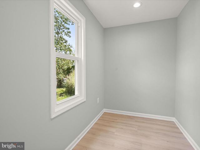 2917 E LEE AVE, Alexandria, VA 22306