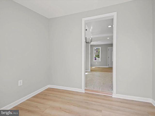 2917 E LEE AVE, Alexandria, VA 22306