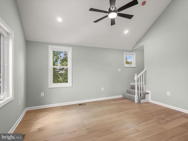 2917 E LEE AVE, Alexandria, VA 22306