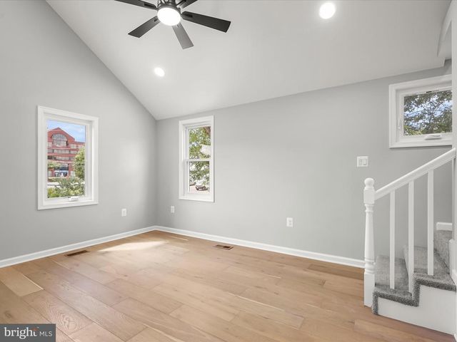 2917 E LEE AVE, Alexandria, VA 22306