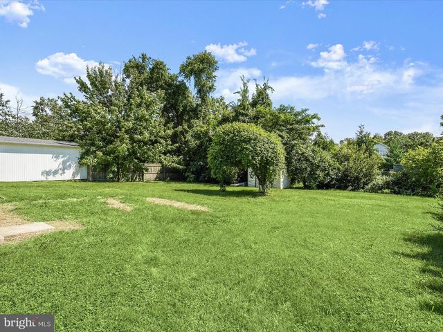 2917 E LEE AVE, Alexandria, VA 22306