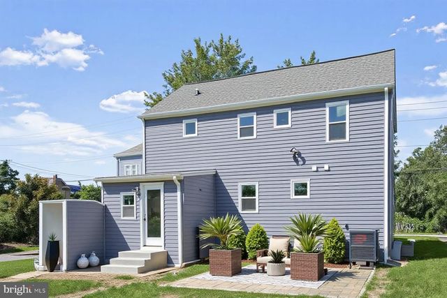 2917 E LEE AVE, Alexandria, VA 22306