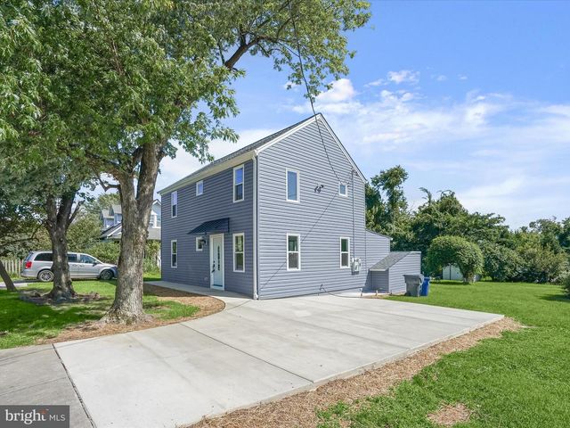 2917 E LEE AVE, Alexandria, VA 22306