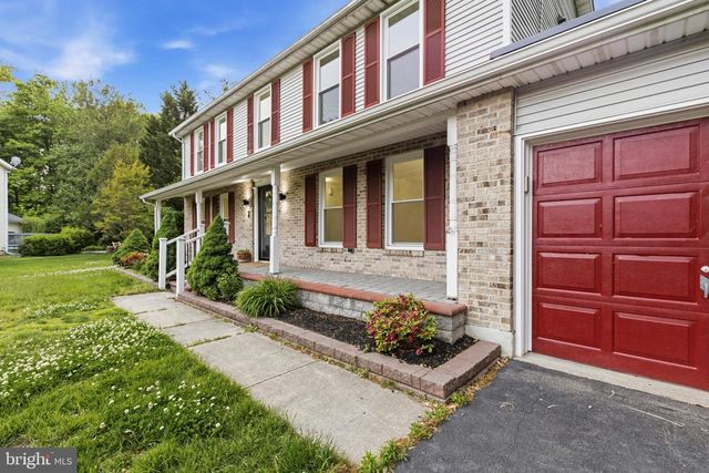 2 NICOLE CT, Newark, DE 19702