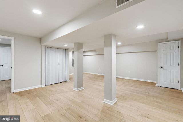 2 NICOLE CT, Newark, DE 19702