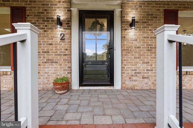 2 NICOLE CT, Newark, DE 19702