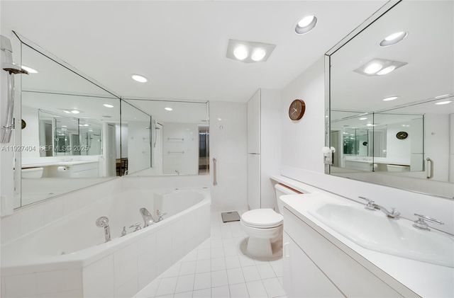 465 Ocean Dr 224, Miami Beach, FL 33139