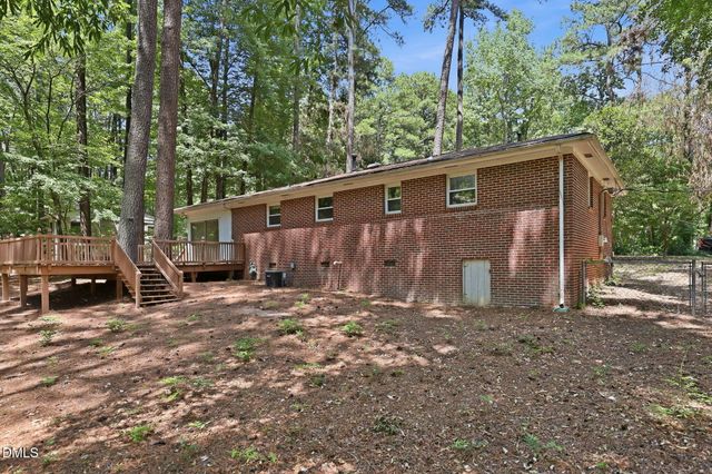 139 Windsor Circle, Chapel Hill, NC 27516