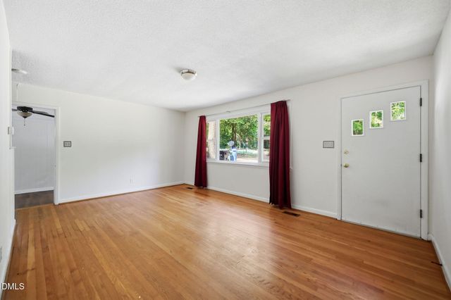 139 Windsor Circle, Chapel Hill, NC 27516