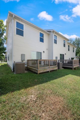 1916 Lombardia Ln, Madison, TN 37115