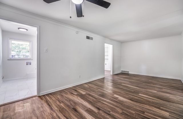 4903 QUINCE RD, Memphis, TN 38117