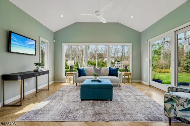 605 Mountain Dr, South Orange Village Twp., NJ 07079