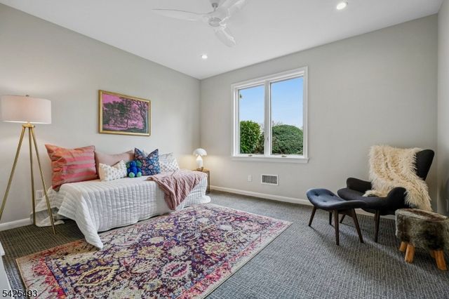 605 Mountain Dr, South Orange Village Twp., NJ 07079