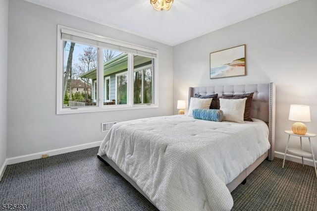 605 Mountain Dr, South Orange Village Twp., NJ 07079