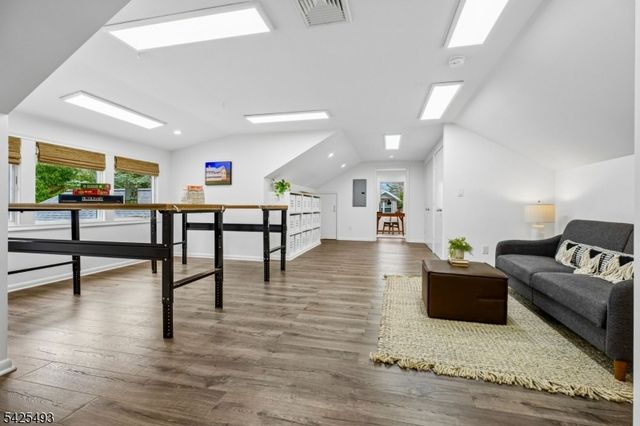 605 Mountain Dr, South Orange Village Twp., NJ 07079